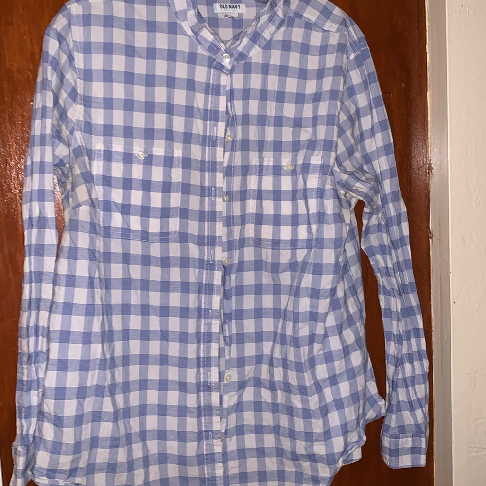 Old Navy Button up Shirt Size XL